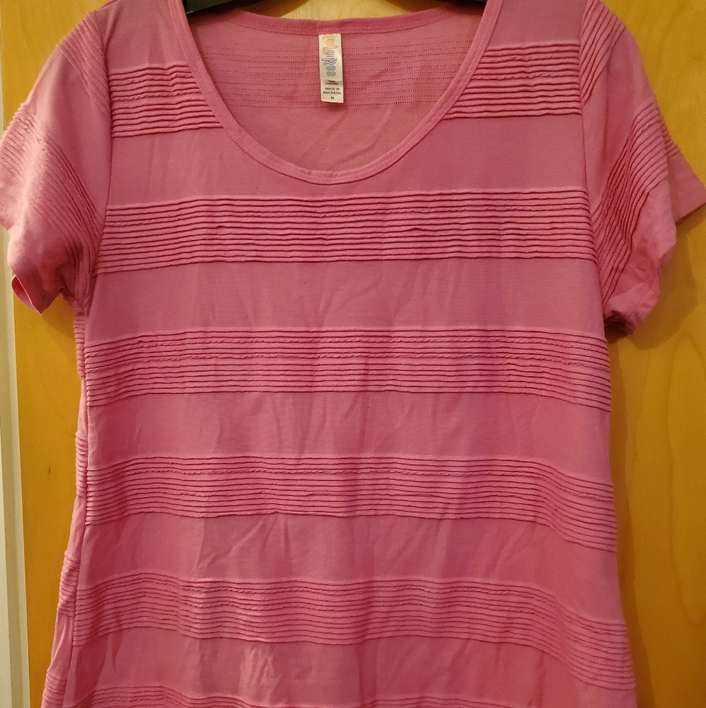 Lularoe Classic Tee